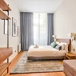91 - Urban Picasso Le Marais דירה פריז